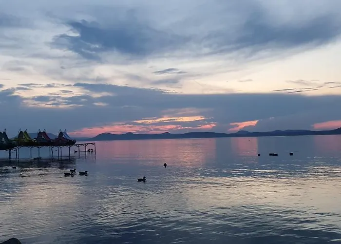 Napfeny Exclusive Lägenhet *